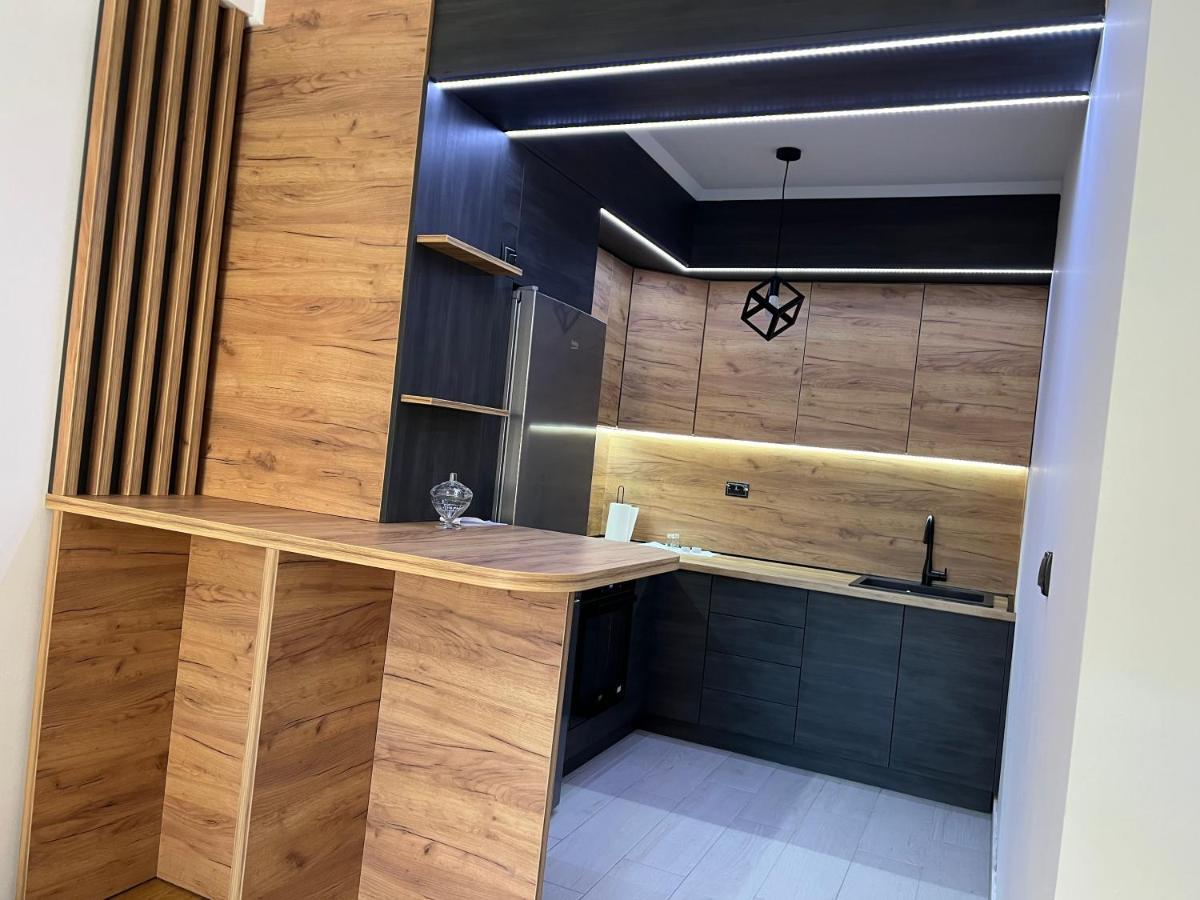 Stan Na Dan Viktor-Lukavica Apartment Sarajevo Luaran gambar