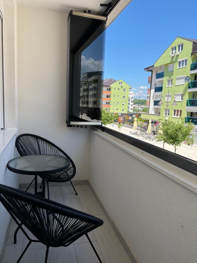 Stan Na Dan Viktor-Lukavica Apartment Sarajevo Luaran gambar