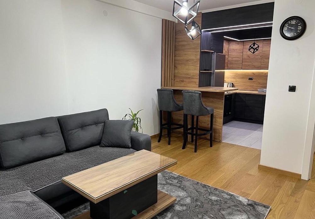 Stan Na Dan Viktor-Lukavica Apartment Sarajevo Luaran gambar