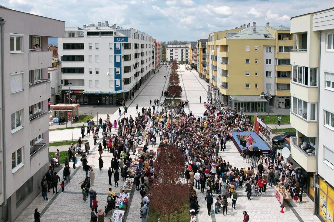 Stan Na Dan Viktor-Lukavica Apartment Sarajevo Luaran gambar