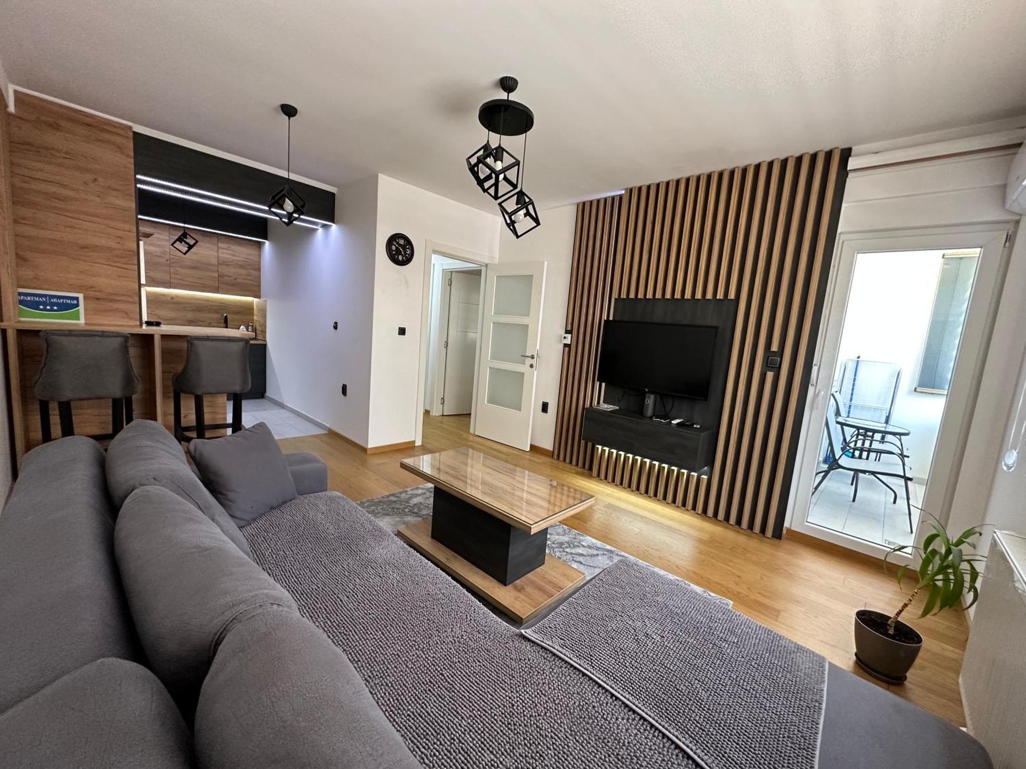 Stan Na Dan Viktor-Lukavica Apartment Sarajevo Luaran gambar